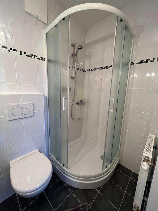 Privatzimmer Familie Pair/Schmoll Spital am Semmering Rum bild